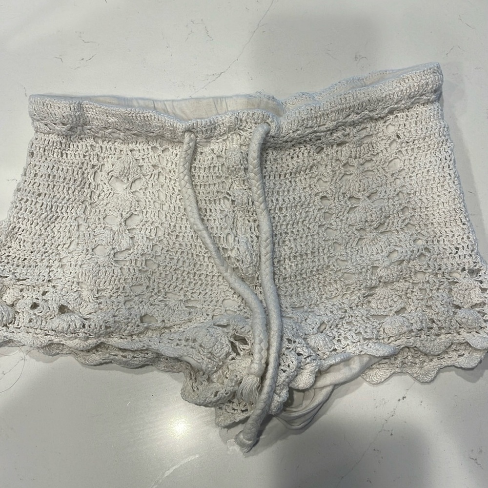 Billabong crochet shorts